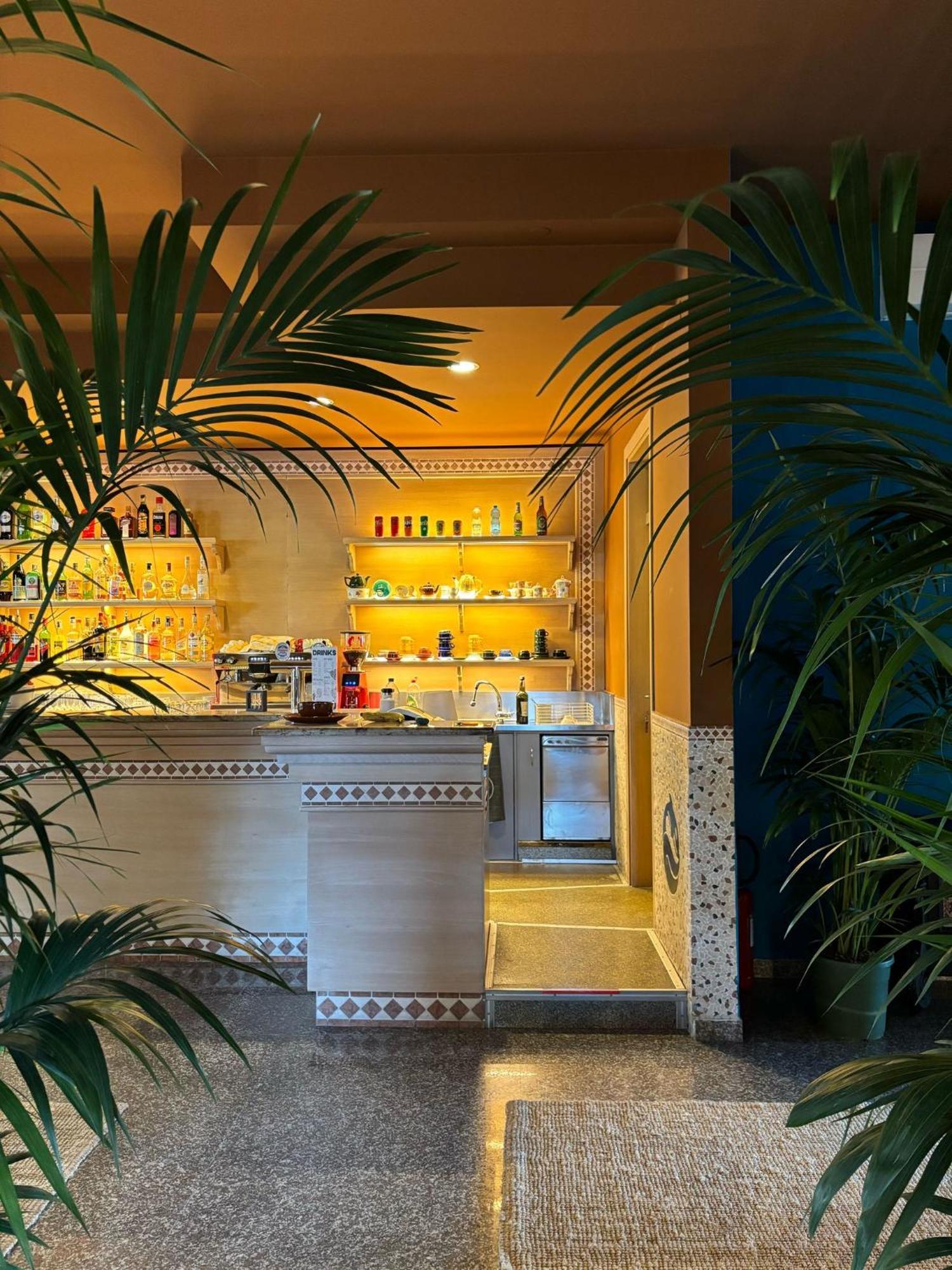 Hotel Portofino 리도 디 예솔로 외부 사진